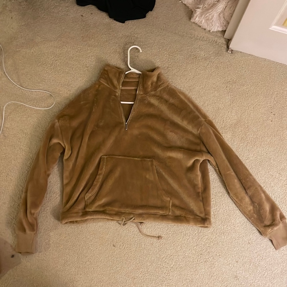 Super soft brown cropped hoodie size L